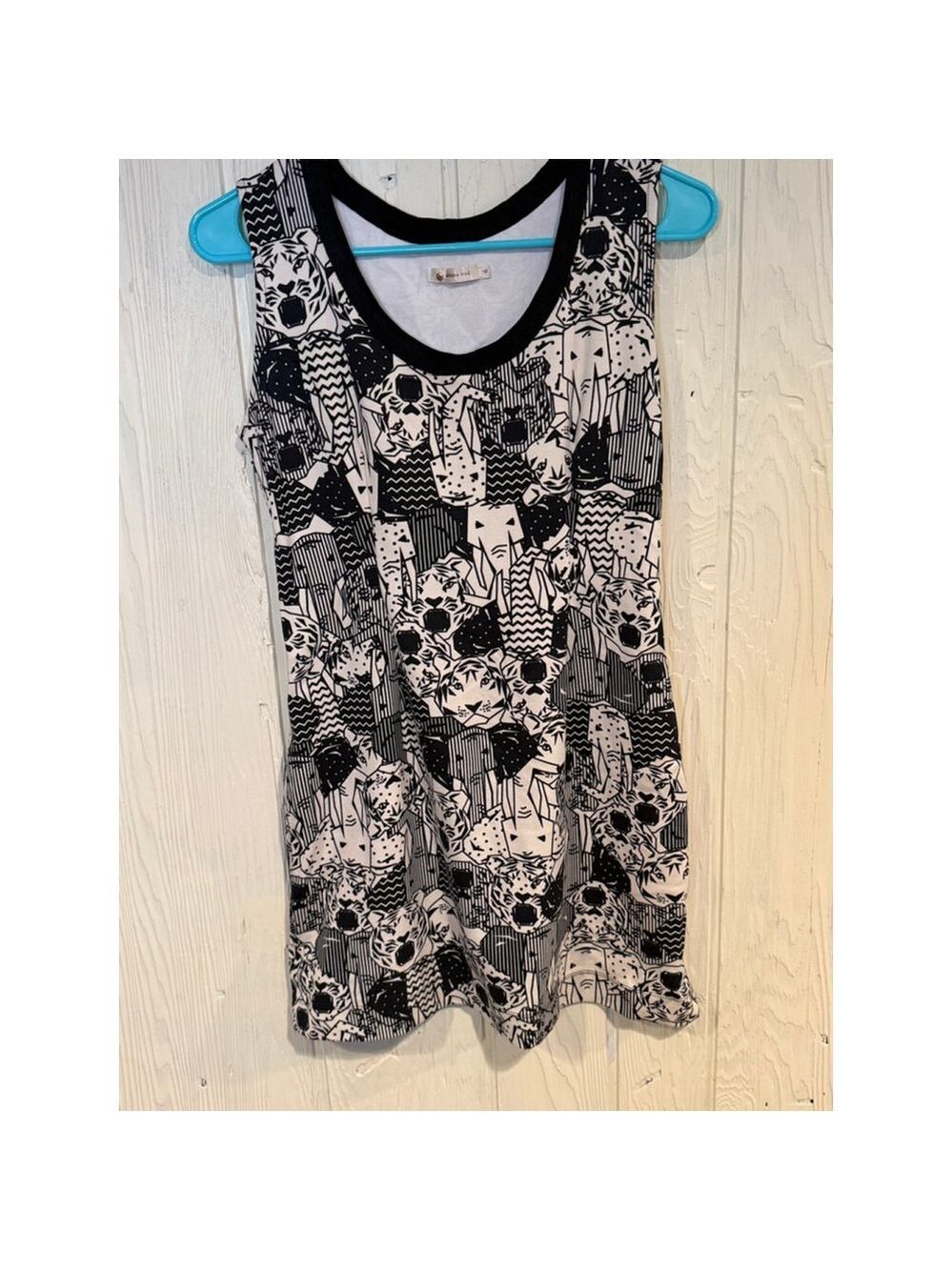 Maria Filo Tank Top Women's Black White Tiger Print Medium